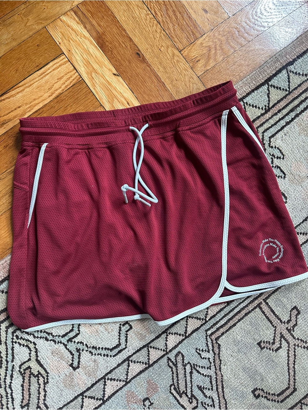 Outdoor Voices mesh skirt with Contrast Trim and pockets